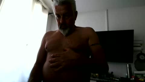 Snapshot of berg_boy chatting on 06/22/26, 11:18 Martin online show from 06/22/26, 11:18