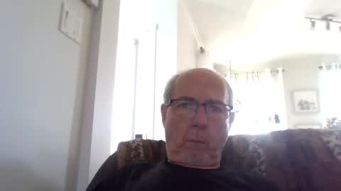 bernard1102 online show from 10/05/25, 07:45