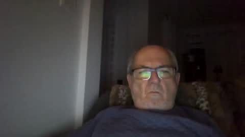 bernard1102 online show from 10/13/25, 01:05