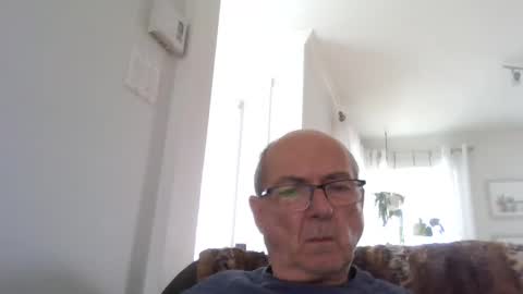 bernard1102 online show from 11/02/25, 04:20