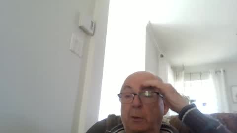 Snapshot of bernard1102 chatting on 05/09/26, 01:16 bernard1102 online show from 05/09/26, 01:16