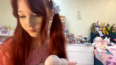 Eva  online show from 04/18/26, 08:29