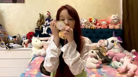 Eva  online show from 05/02/26, 07:35
