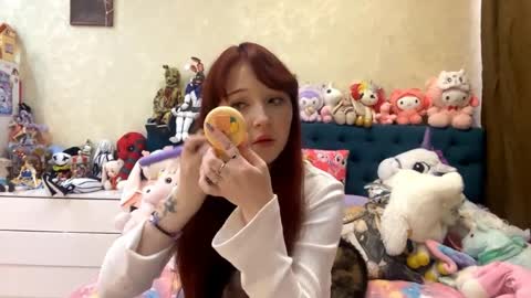 Eva  online show from 05/06/26, 07:13