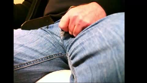 Snapshot of bernardo1968 chatting on 11/25/25, 06:52 bernardo1968 online show from 11/25/25, 06:52