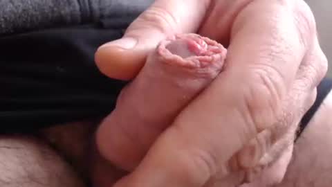 Snapshot of berny1976 chatting on 02/14/25, 07:38 eagle1976 online show from 02/14/25, 07:38