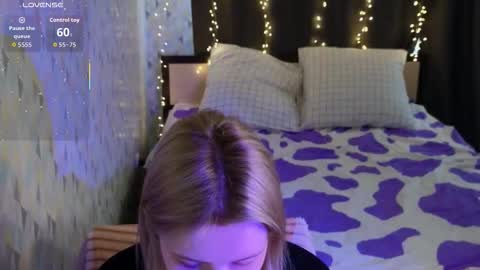 Snapshot of berry_assortment chatting on 03/28/26, 10:59 Your sweet Tara and Eva online show from 03/28/26, 10:59