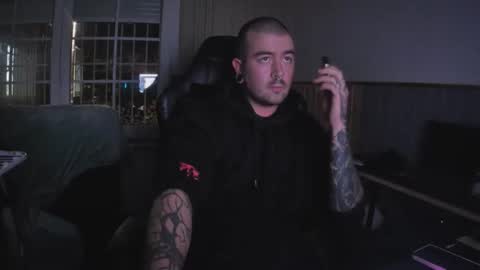 berto3389 online show from 12/05/25, 08:27