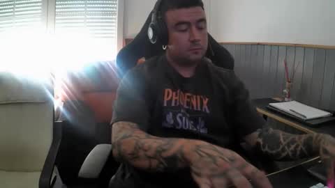 Snapshot of berto3389 chatting on 06/08/26, 05:35 berto3389 online show from 06/08/26, 05:35