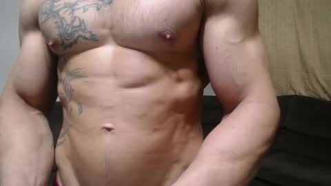 Snapshot of bestmuscle chatting on 06/05/26, 10:15 bestmuscle online show from 06/05/26, 10:15