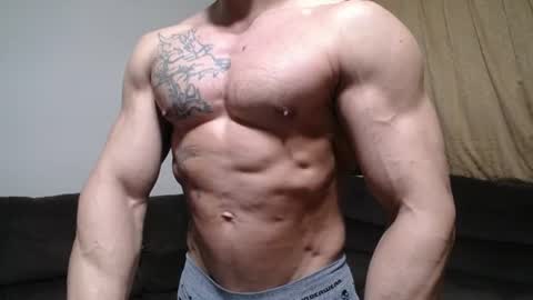 Snapshot of bestmuscle chatting on 06/14/26, 04:03 bestmuscle online show from 06/14/26, 04:03