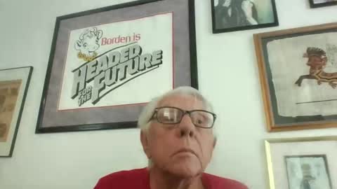 Snapshot of bestshot1951 chatting on 04/17/26, 12:52 bestshot1951 online show from 04/17/26, 12:52