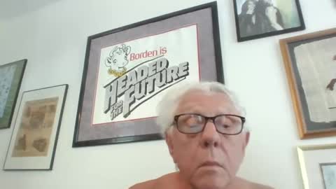 Snapshot of bestshot1951 chatting on 04/23/26, 03:47 bestshot1951 online show from 04/23/26, 03:47