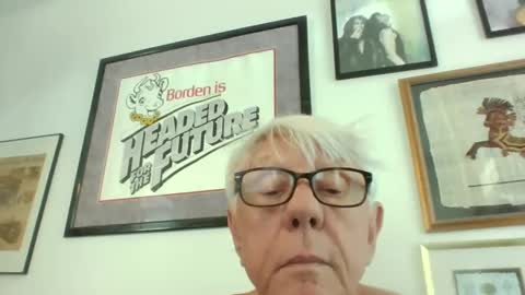 Snapshot of bestshot1951 chatting on 05/04/26, 02:24 bestshot1951 online show from 05/04/26, 02:24
