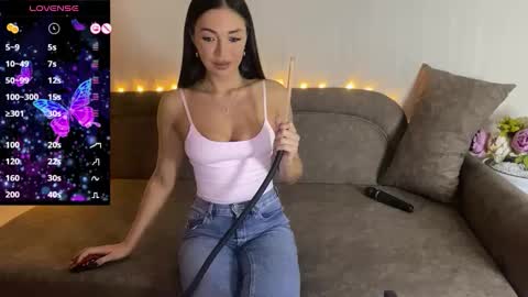 Teya online show from 12/01/25, 09:42