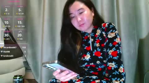 Bet Lu online show from 12/19/24, 01:51