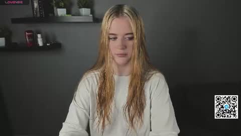 Snapshot of betany_fokss chatting on 06/25/26, 11:26 Bella Schedule GMT2 Mon Tue Wed Thu Fri Sat Sun 8 am from 2pm online show from 06/25/26, 11:26