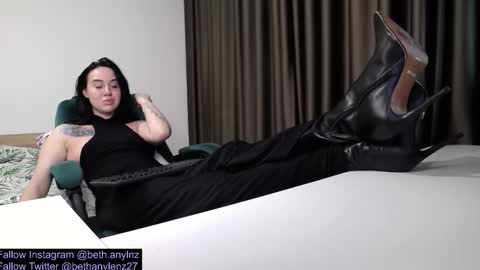 bethanylenz2 online show from 02/19/26, 12:56