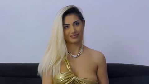 bethierusse online show from 10/26/25, 05:57