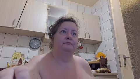 bethnorth online show from 09/22/25, 01:51