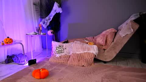 Betty online show from 10/28/25, 04:05