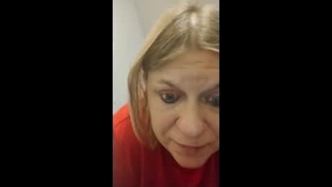 Snapshot of betsygore78 chatting on 02/04/26, 01:50 betsygore78 online show from 02/04/26, 01:50