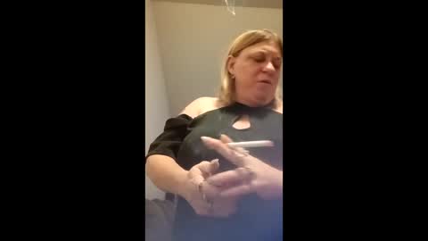 Snapshot of betsygore78 chatting on 03/02/26, 01:07 betsygore78 online show from 03/02/26, 01:07