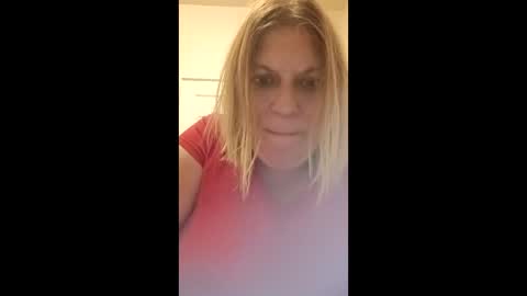 Snapshot of betsygore78 chatting on 03/04/26, 02:06 betsygore78 online show from 03/04/26, 02:06