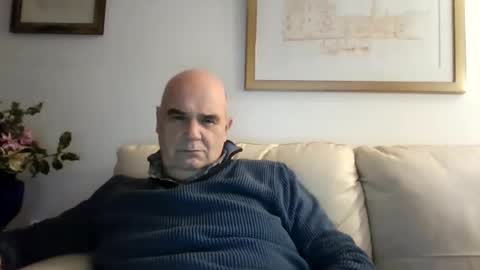 betta1 online show from 12/15/25, 06:23