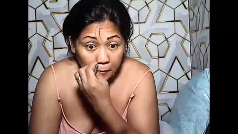 betty_83 online show from 04/19/26, 12:00