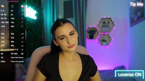 Betty Grey online show from 10/03/25, 06:05