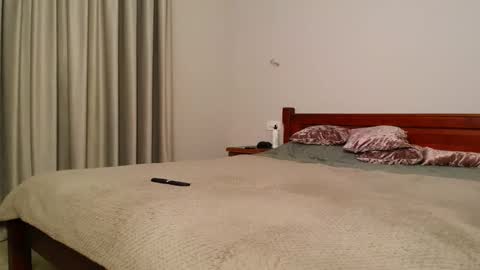 betty_sw online show from 03/12/25, 03:29