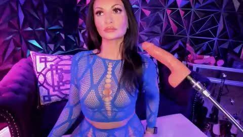 NatashaxoBangs online show from 03/26/26, 09:42