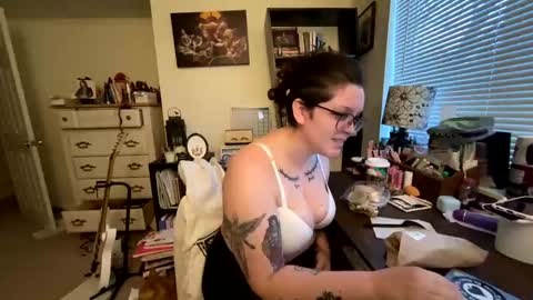Betty Cake online show from 12/21/24, 09:36