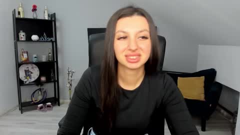 bettyjamess online show from 11/10/25, 04:55