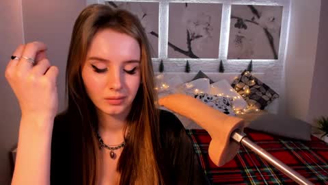 Snapshot of bettyrouse chatting on 12/30/24, 03:58 Betty online show from 12/30/24, 03:58