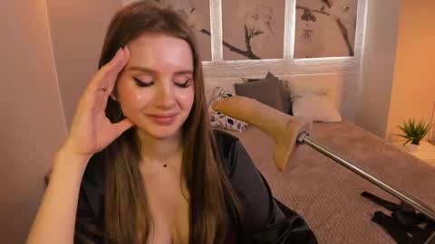 Snapshot of bettyrouse chatting on 01/20/25, 12:36 Betty online show from 01/20/25, 12:36