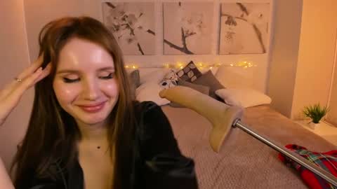 Snapshot of bettyrouse chatting on 01/24/25, 03:22 Betty online show from 01/24/25, 03:22