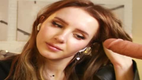 Snapshot of bettyrouse chatting on 02/23/25, 12:41 Betty online show from 02/23/25, 12:41