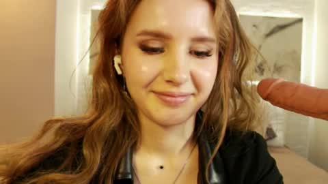 Snapshot of bettyrouse chatting on 03/09/25, 11:56 Betty online show from 03/09/25, 11:56