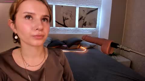 Snapshot of bettyrouse chatting on 09/20/25, 08:32 Betty online show from 09/20/25, 08:32