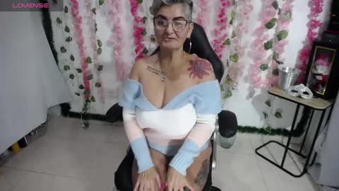 bibiana online show from 02/19/25, 08:55