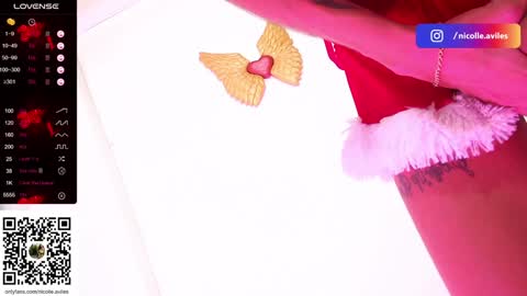 Snapshot of beuty_goddes777 chatting on 12/14/24, 06:56 Nicolle Aviles online show from 12/14/24, 06:56