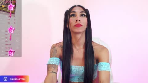 Snapshot of beuty_goddes777 chatting on 01/03/25, 03:49 Nicolle Aviles online show from 01/03/25, 03:49