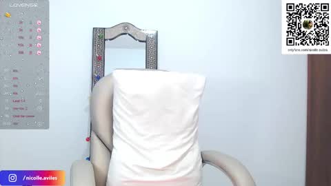 Snapshot of beuty_goddes777 chatting on 03/05/25, 07:16 Nicolle Aviles online show from 03/05/25, 07:16