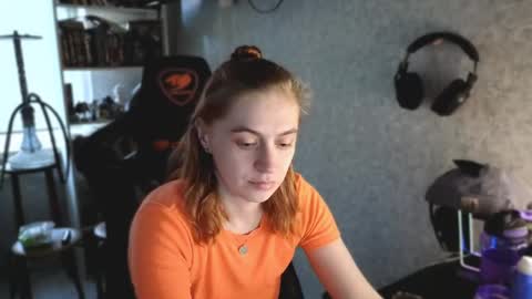 Snapshot of beverly_yay chatting on 05/14/26, 04:58 beverly_yay online show from 05/14/26, 04:58