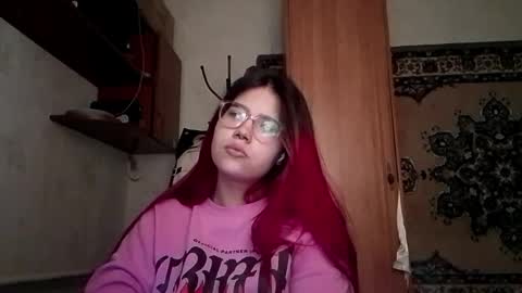 Mia online show from 04/22/26, 10:50