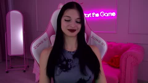 Snapshot of beverlyyork chatting on 02/12/25, 06:51 Beverly online show from 02/12/25, 06:51