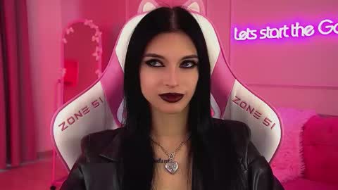 Snapshot of beverlyyork chatting on 02/06/26, 08:40 Beverly online show from 02/06/26, 08:40