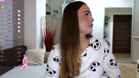   BeyonceDoll       Twitter DollBeyonce    online show from 11/26/25, 06:09